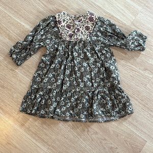 Sara size 5 beautiful floral dress